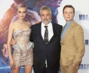 Дэйн ДеХаан, Люк Бессон, Кара Делевинь (Cara Delevingne, Luc Besson, Dane DeHaan) Valerian And The City Of A Thousand Planets Premiere (Mexico City, 02.08.2017) (57xHQ) 0e52f3618098763